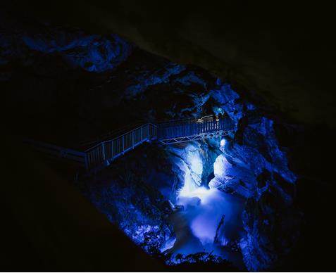 gilfenklamm-magic-light-brixen-tourismus-genossenschaft
